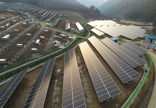 painel solar montagem no solo estrutura solar parafuso de aterramento coreia 2 . 18MW
